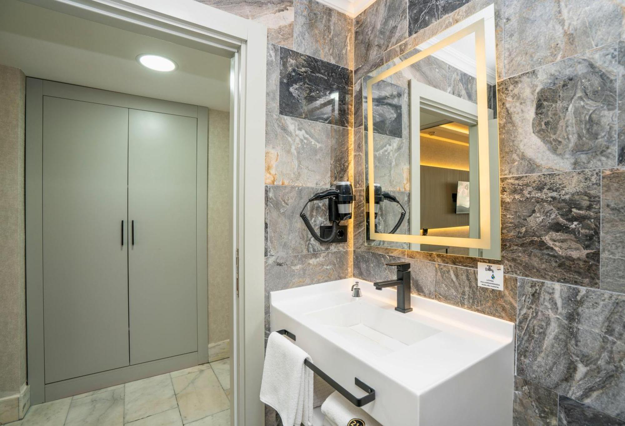 216 Station Suite เกบเซ ภายนอก รูปภาพ